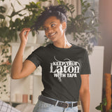 Keep your latón with tapa | Camiseta oscura de manga corta unisex
