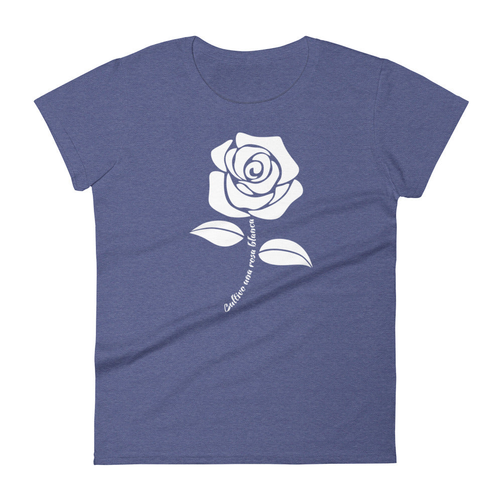 Cultivo una rosa blanca | Camiseta de manga corta para mujer - Gozanding | Online Store